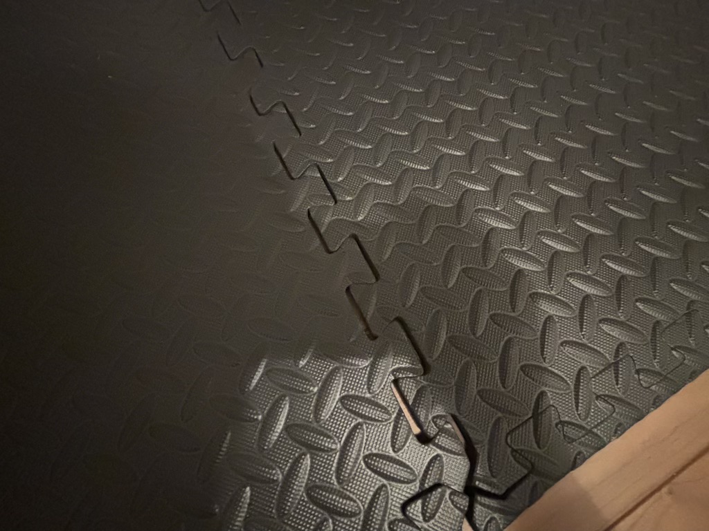 ホームジム　初心者　ジョイントマット